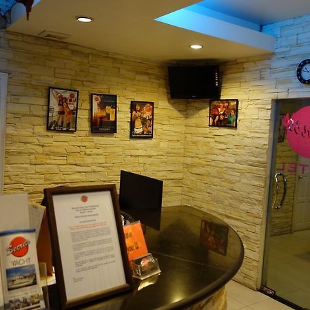Secrets Hotel Pattaya Exterior photo