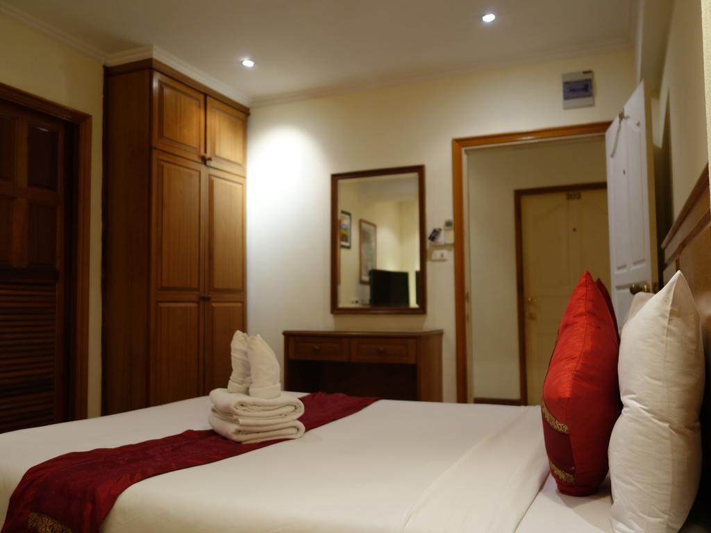 Secrets Hotel Pattaya Exterior photo