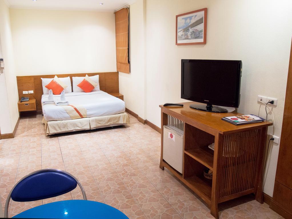 Secrets Hotel Pattaya Exterior photo