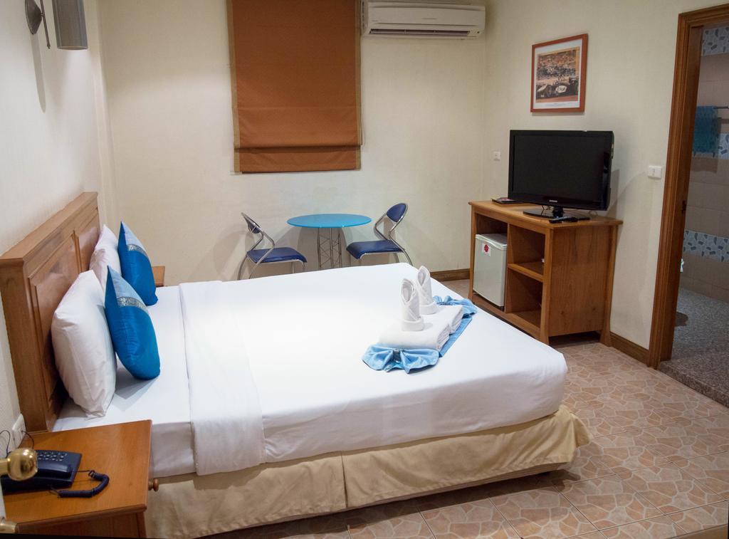 Secrets Hotel Pattaya Exterior photo