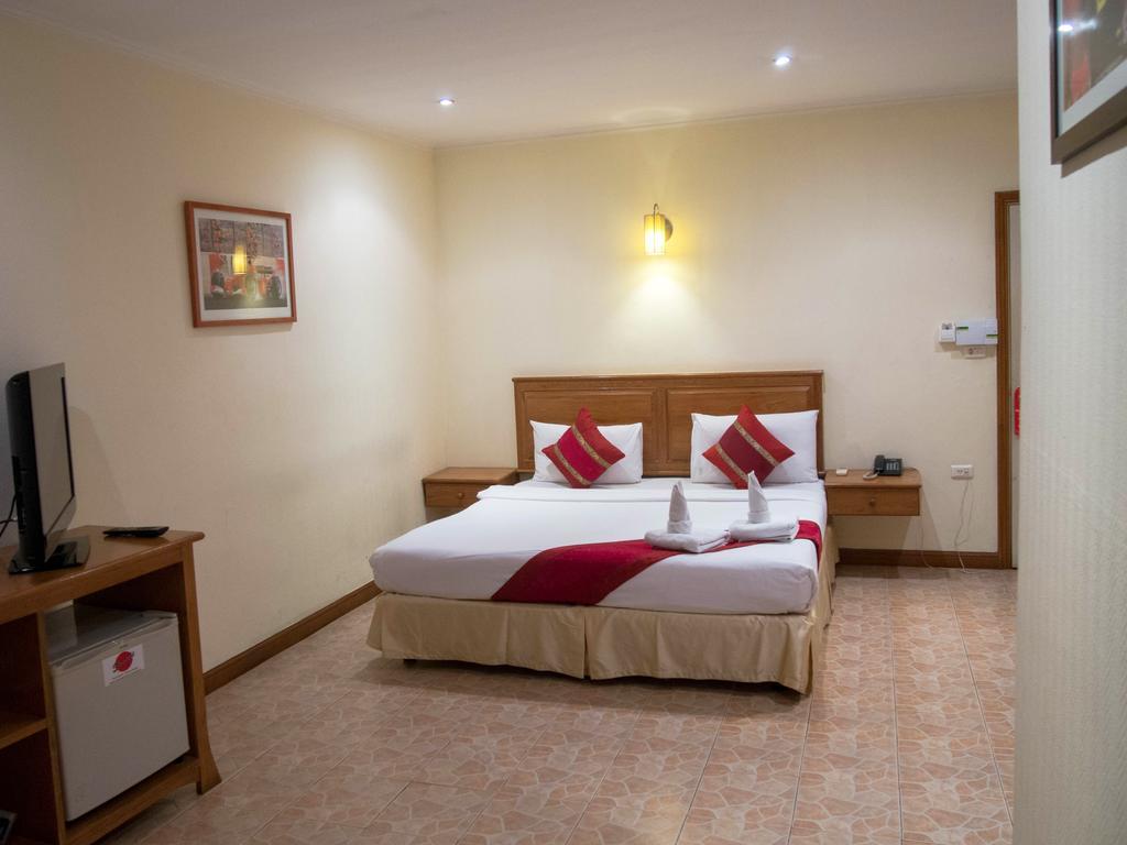 Secrets Hotel Pattaya Exterior photo