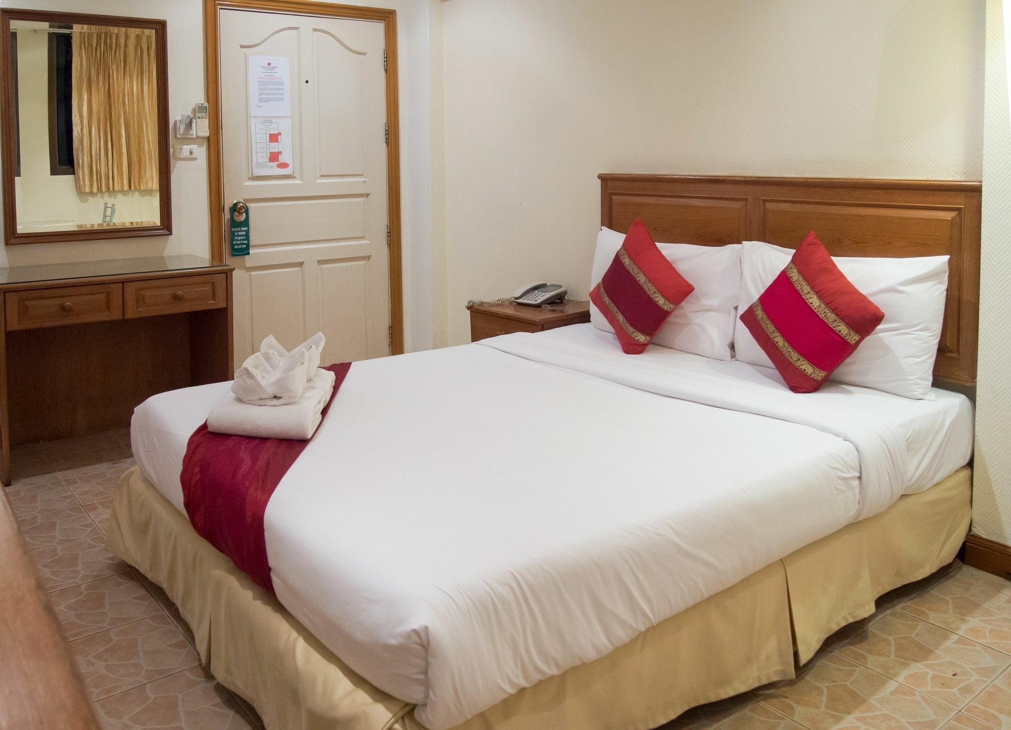 Secrets Hotel Pattaya Exterior photo